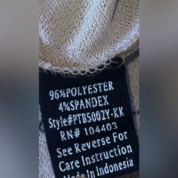 Flower & Feather Women’s Short Sleeved Top Plus Size 2X Arrows Gold Tan Accents - Picture 5 of 5